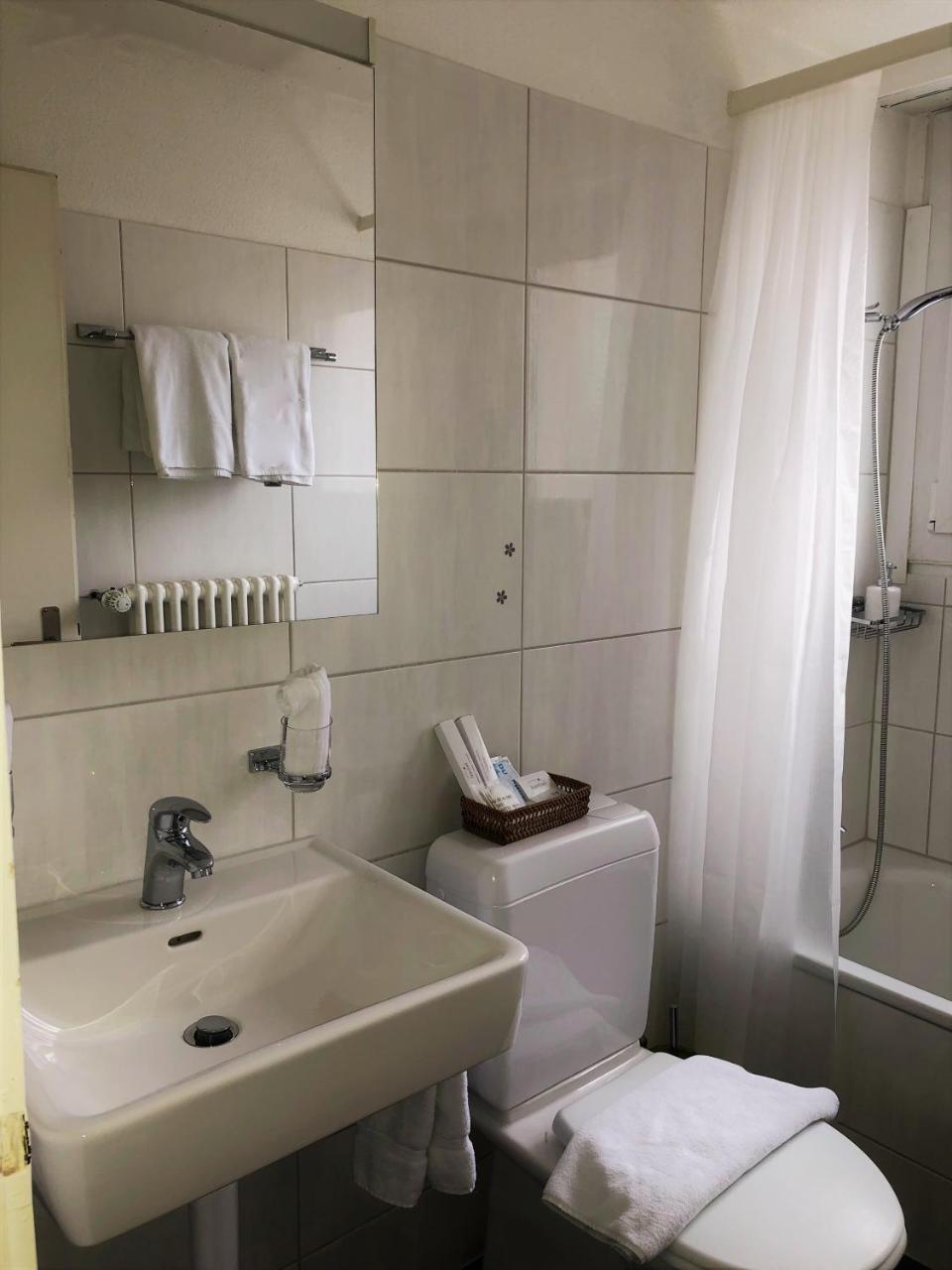 City Hotel Веттінген Екстер'єр фото